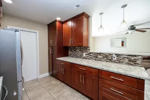 902 Meladee Ln, Galt, CA 95632 - Photo 16