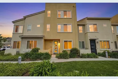 3818 E Commerce Way, Sacramento, CA 95834 - Photo 2