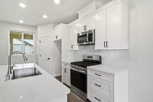 3818 E Commerce Way, Sacramento, CA 95834 - Photo 16