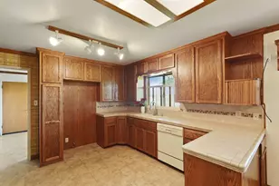2489 N Beecher Rd, Stockton, CA 95215 - Photo 10