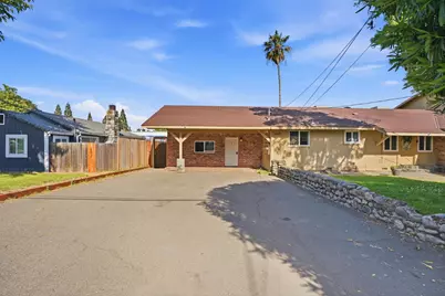 4028 Leos Lane, Carmichael, CA 95608 - Photo 2