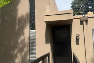 871 Woodside Ln, Sacramento, CA 95825 - Photo 2