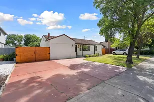 1526 W Monterey Ave, Stockton, CA 95204 - Photo 2