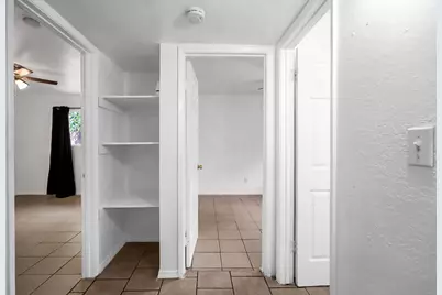 828 Astor Drive, Stockton, CA 95210 - Photo 6