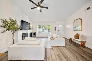 10981 Mira River Ct, Rancho Cordova, CA 95670 - Photo 4