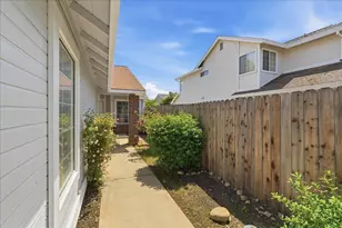 8113 Halladale Ct, Sacramento, CA 95829 - Photo 8