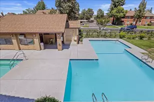 480 Cherry Ln, Manteca, CA 95337 - Photo 26