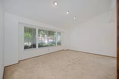 6910 Paseo Del Sol Way, Elk Grove, CA 95758 - Photo 12