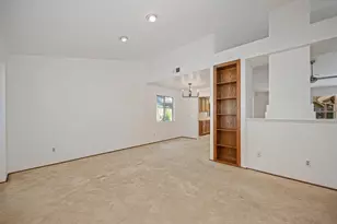 6910 Paseo Del Sol Way, Elk Grove, CA 95758 - Photo 14