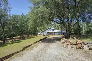 16700 Sonshine Ln, Sutter Creek, CA 95685 - Photo 2