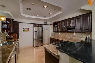 2630 Land Park Dr, Sacramento, CA 95818 - Photo 14