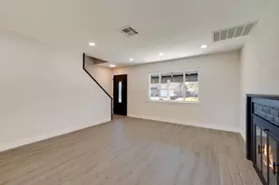 8845 Kelsey Dr, Elk Grove, CA 95624 - Photo 6