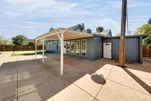 8845 Kelsey Dr, Elk Grove, CA 95624 - Photo 44