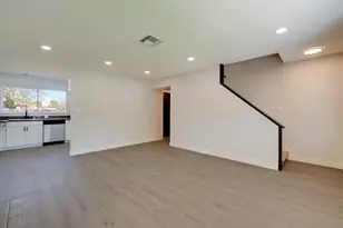 8845 Kelsey Dr, Elk Grove, CA 95624 - Photo 8