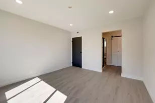 8845 Kelsey Dr, Elk Grove, CA 95624 - Photo 18