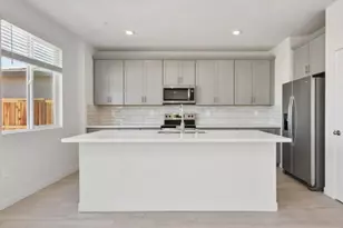 1485 McIntyre St, Galt, CA 95632 - Photo 2