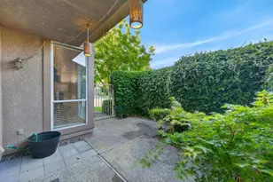 982 S Beach Dr, Sacramento, CA 95831 - Photo 46