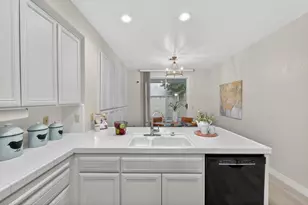 982 S Beach Dr, Sacramento, CA 95831 - Photo 20