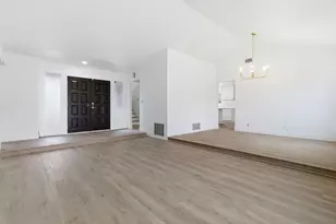 12 Seine Ct, Sacramento, CA 95826 - Photo 6