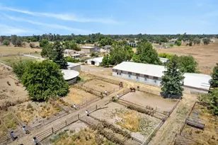 24390 N Jack Tone Rd, Acampo, CA 95220 - Photo 2