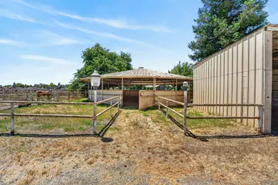 24390 N Jack Tone Road, Acampo, CA 95220 - Photo 10