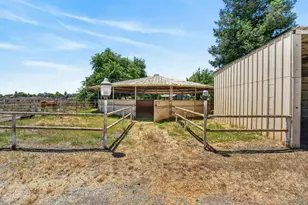 24390 N Jack Tone Rd, Acampo, CA 95220 - Photo 10