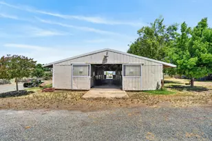 24390 N Jack Tone Rd, Acampo, CA 95220 - Photo 4