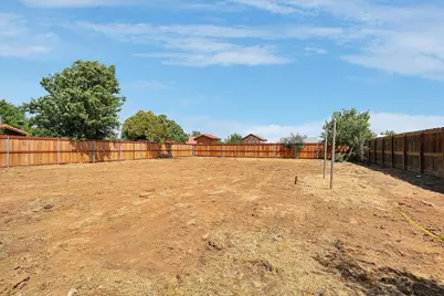 4593 Arboga Road, Olivehurst, CA 95961 - Photo 32