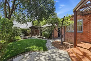 2700 Castro Way, Sacramento, CA 95818 - Photo 30