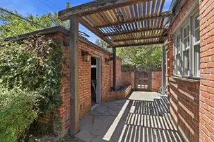 2700 Castro Way, Sacramento, CA 95818 - Photo 34