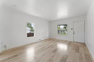 4220 33rd St, Sacramento, CA 95820 - Photo 6