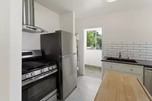 4220 33rd St, Sacramento, CA 95820 - Photo 10