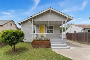 4220 33rd St, Sacramento, CA 95820 - Photo 2