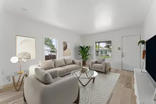 4220 33rd St, Sacramento, CA 95820 - Photo 4