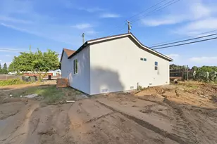 696 Pedersen Rd, Oakdale, CA 95361 - Photo 16