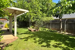 2791 Bradshaw Rd, Sacramento, CA 95827 - Photo 16