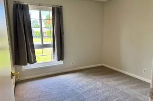 2791 Bradshaw Rd, Sacramento, CA 95827 - Photo 12