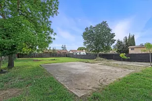 216 McFarland St, Galt, CA 95632 - Photo 4