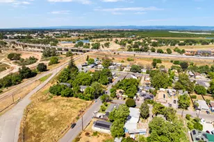 760 Sycamore Ave, Olivehurst, CA 95961 - Photo 12