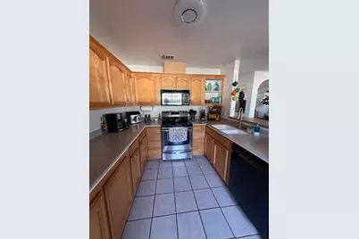 1408 Youngs Ave, Sacramento, CA 95838 - Photo 10
