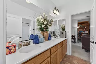 130 Soaring Hawk Ln, Sacramento, CA 95833 - Photo 32