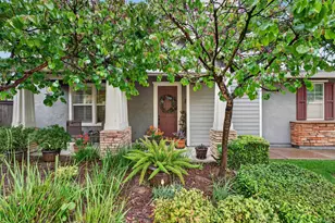130 Soaring Hawk Ln, Sacramento, CA 95833 - Photo 2