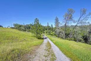 4751 Meadowview Acres Rd, Cool, CA 95614 - Photo 16