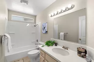 244 Laurelwood Cir, Manteca, CA 95336 - Photo 36