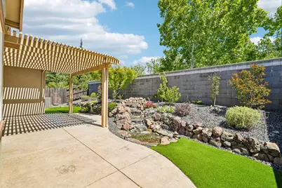 2241 Coryton Lane, Roseville, CA 95747 - Photo 32