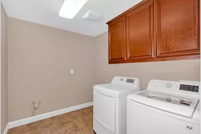 224 San Bruno Street, Los Banos, CA 93635 - Photo 18