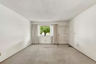 3916 Bairnsdale Way, Sacramento, CA 95826 - Photo 6