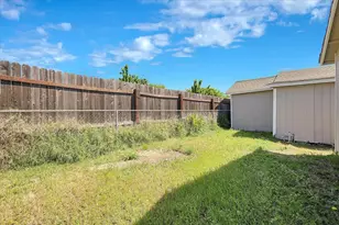 1613 9th Ave, Olivehurst, CA 95961 - Photo 6