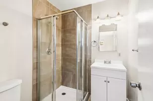7609 Circle Pkwy, Sacramento, CA 95823 - Photo 16