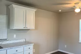 450 Peralta Ave., Sacramento, CA 95833 - Photo 14